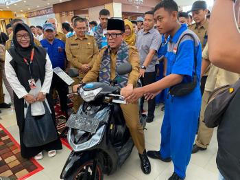 Siswa SMKN 3 OKU Wujudkan Mimpi Bupati Teddy Meilwansyah Lewat Motor Listrik